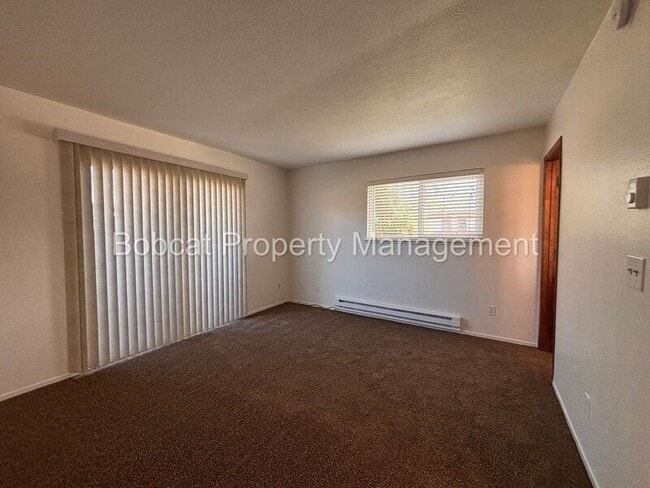 Building Photo - 1516 South Ct