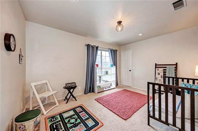 Building Photo - 1813 White Oak Loop