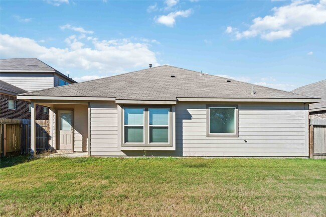 Building Photo - 7326 Cypress Shumard Oak Dr