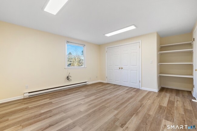 Building Photo - 85 Hicock Dr