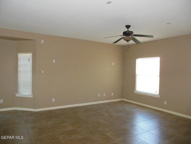 Building Photo - 14206 Bluesky Point Ct