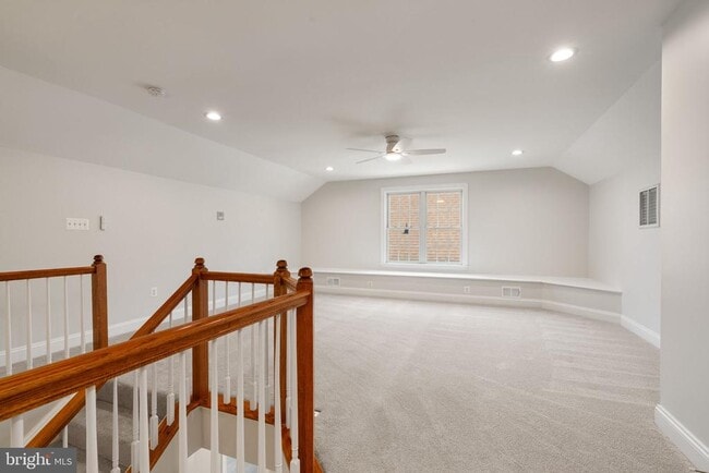 Building Photo - 9185 Topaz St