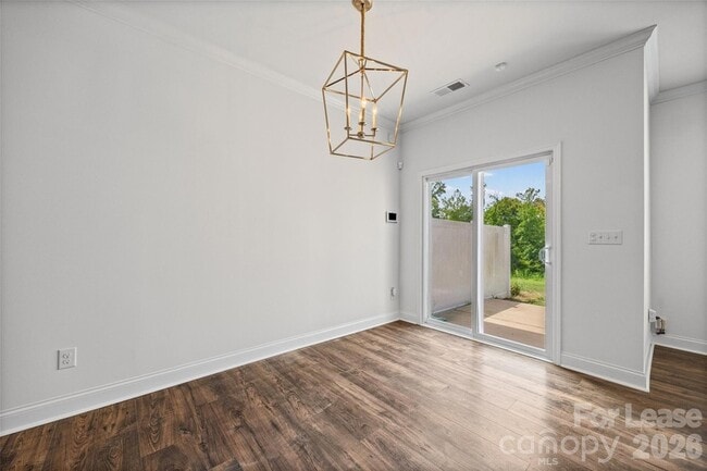 Building Photo - 1093 Chicory Trce