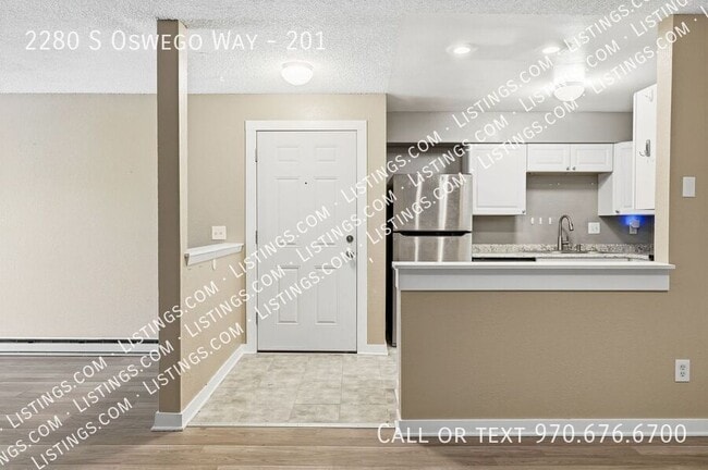 Building Photo - 2280 S Oswego Way