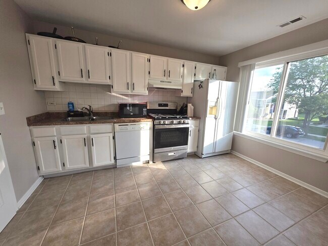 Building Photo - 953 Brunswick Cir