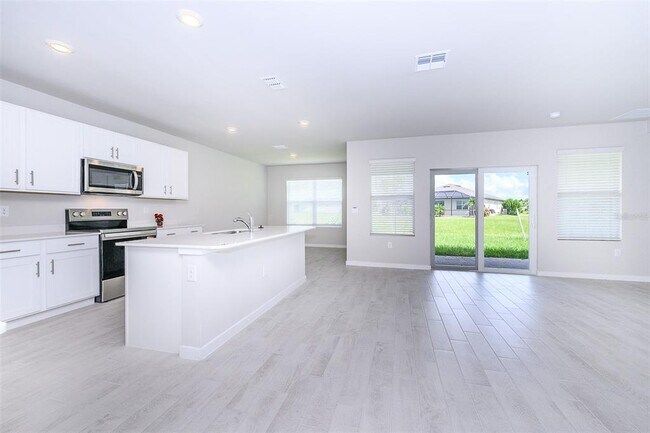 Building Photo - 25110 Alcazar Dr