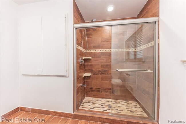 Building Photo - 29489 Geraldine Rd