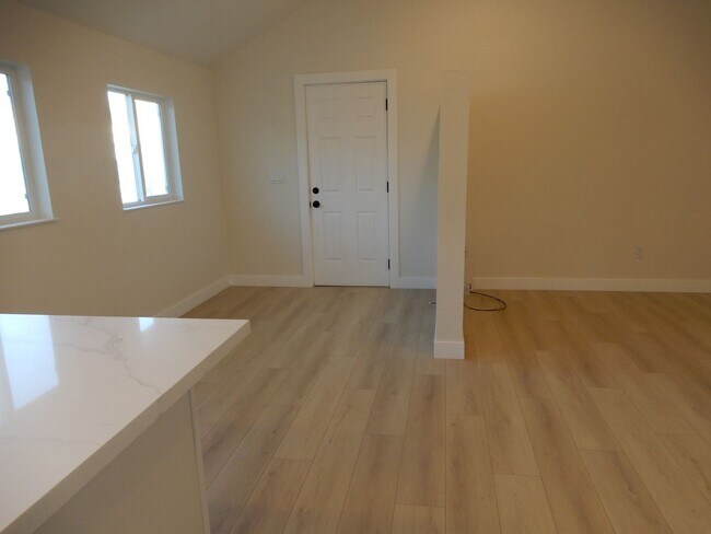 Building Photo - REDUCED!!!