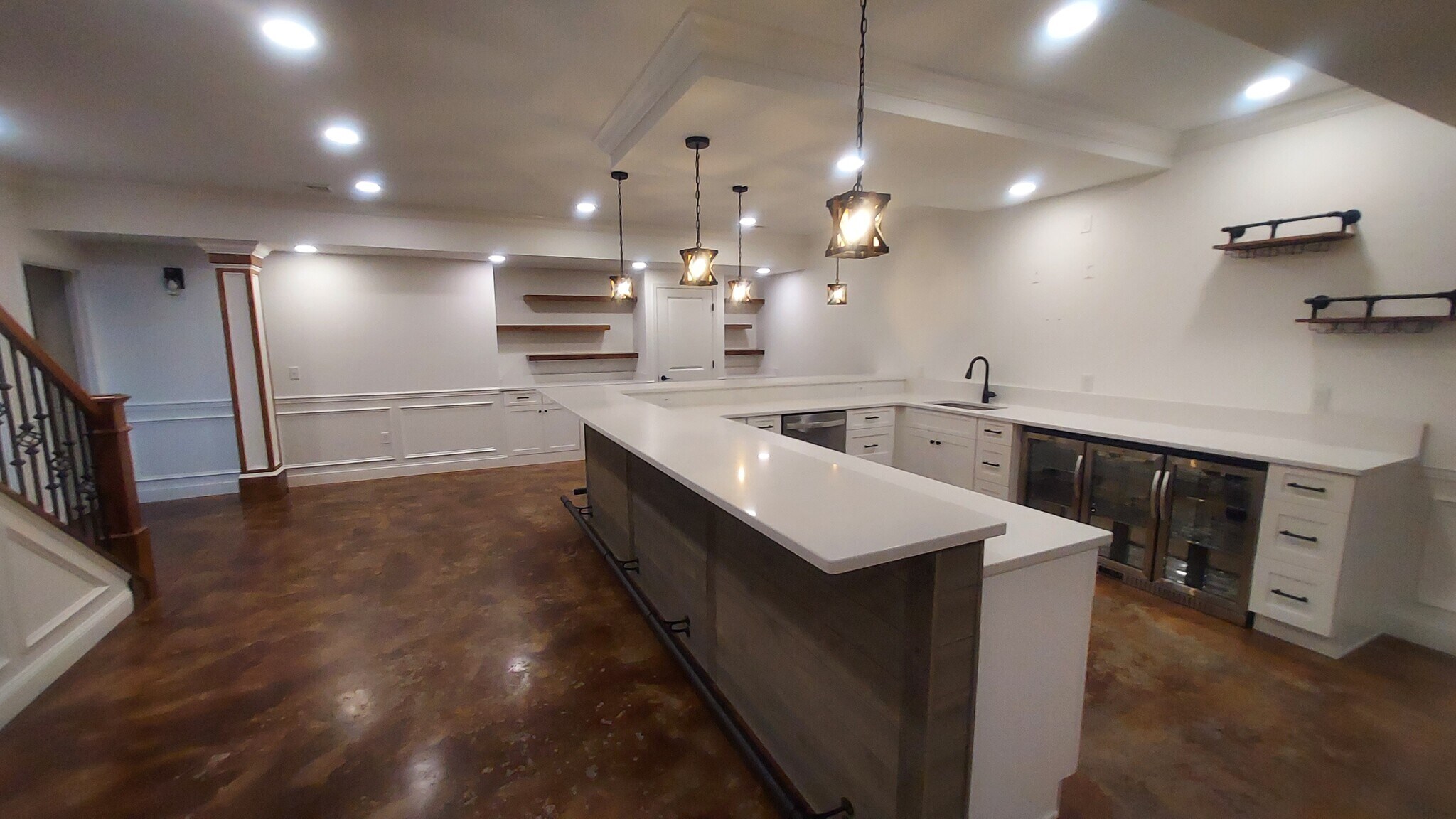 Building Photo - 1295 Needham Cir E