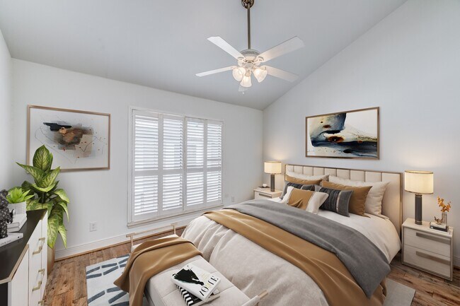 Building Photo - 708 Fowler St