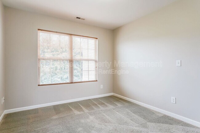 Building Photo - 1640 Extine Ln