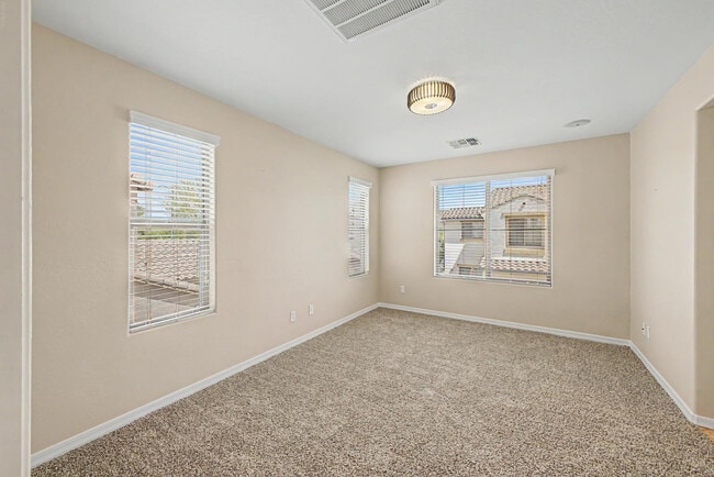 Building Photo - 26616 N Babbling Brook Dr