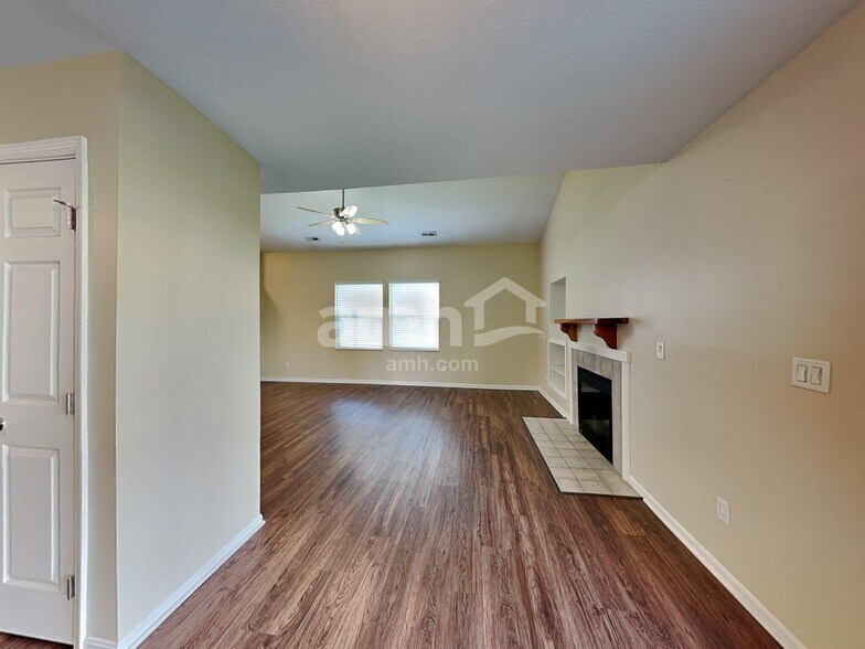 Building Photo - 2571 Allegro Ln