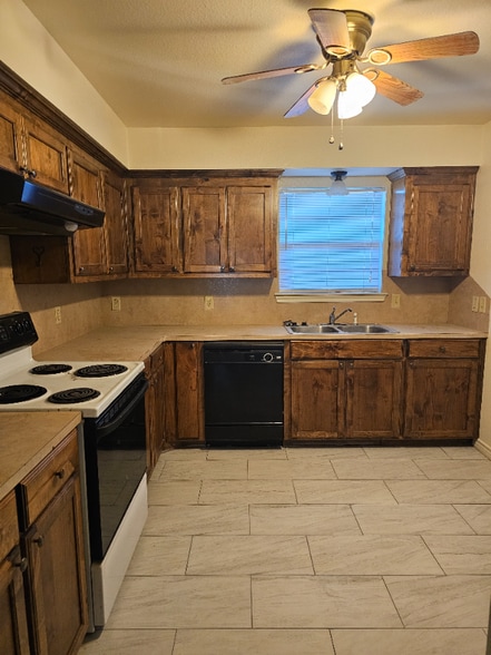 Building Photo - 2014 Secretariat Trail