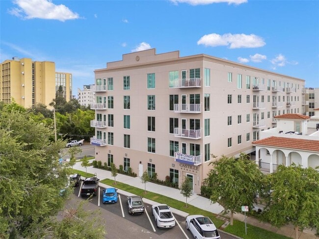 Building Photo - 600 3rd Ave S