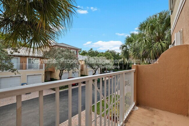 Building Photo - 4649 SW 75th Way