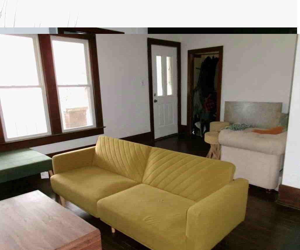 Building Photo - 829 Elmore Ave
