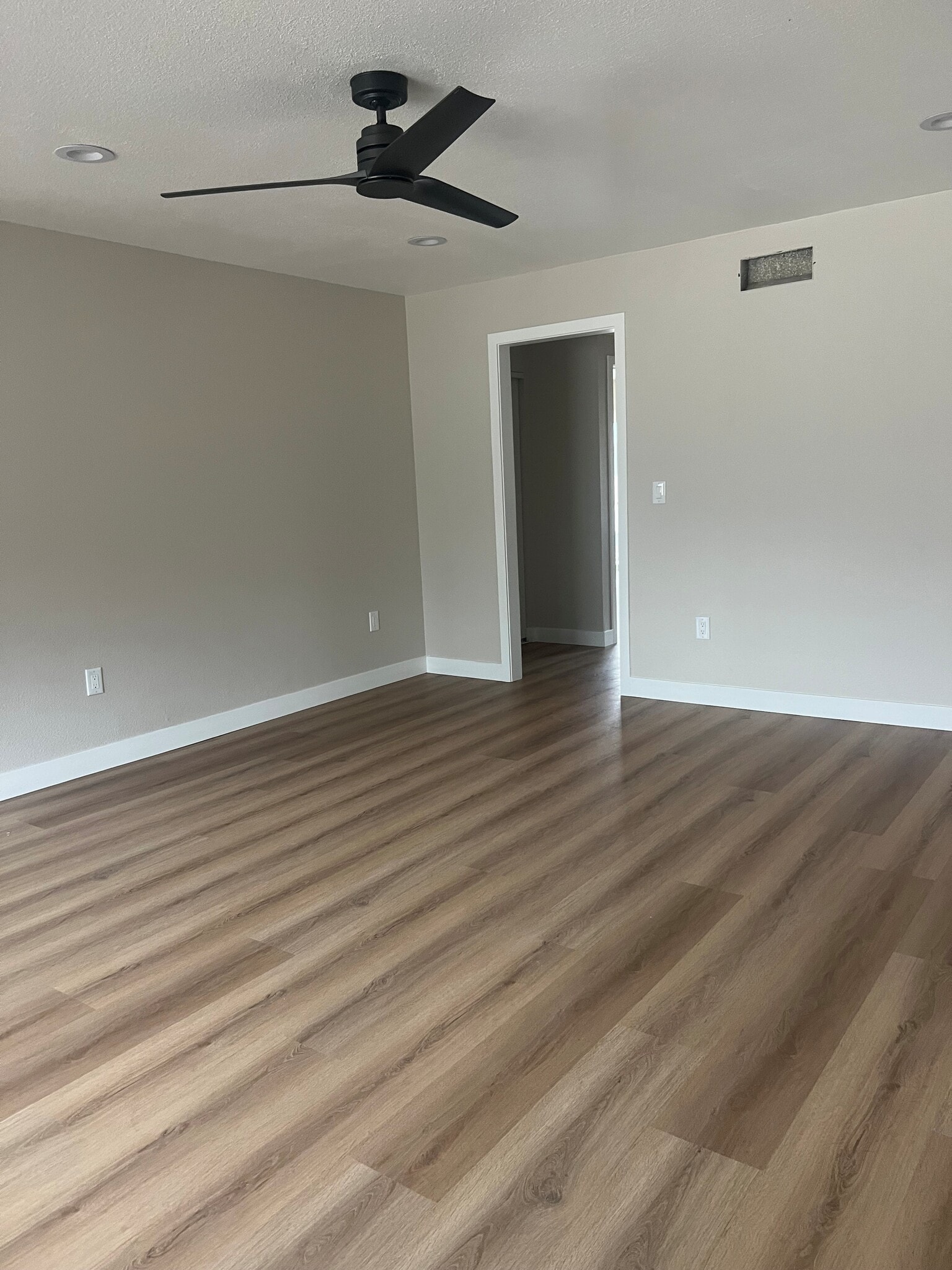 Living room - 2059 S Nautical St