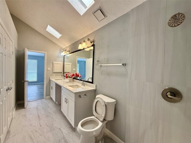 Building Photo - 9418 Westacre Pl