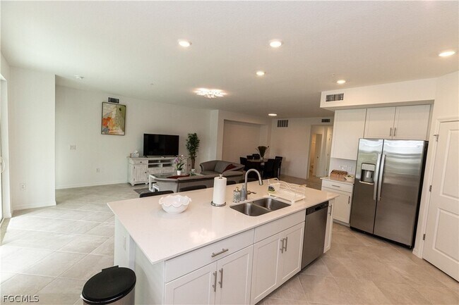 Building Photo - 16572 Kingwood Ln