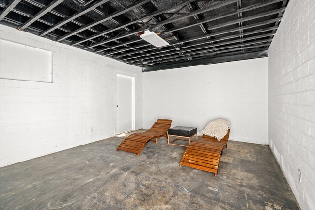 Building Photo - 5975 Armour Dr