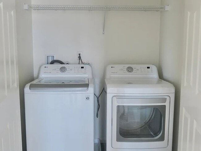 Building Photo - 67411 Rio Rosalia Dr