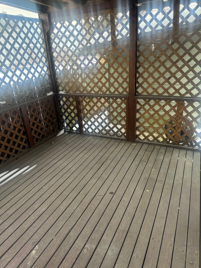 Building Photo - 1413 4th Ave