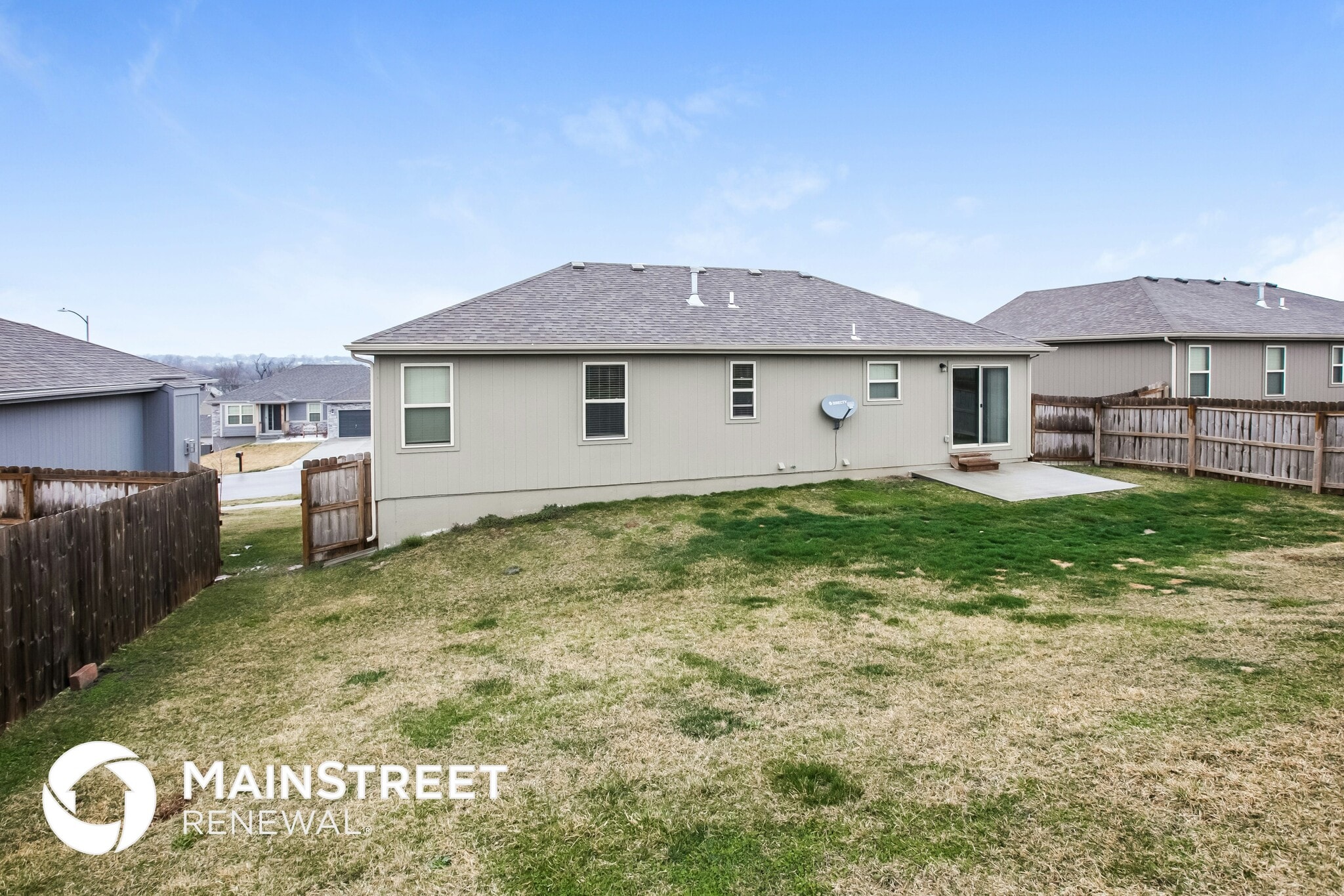 Building Photo - 1305 NW High View Dr