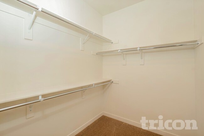 Building Photo - 10576 Amigos Ct