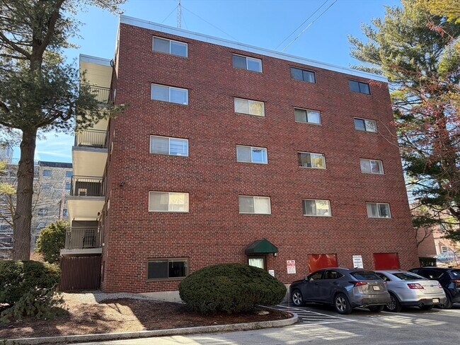 Building Photo - 995 Massachusetts Ave