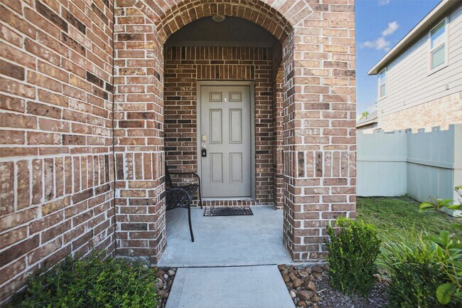 Building Photo - 9205 Inland Leather Ln