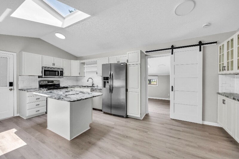 Building Photo - 110 Forestdale Dr