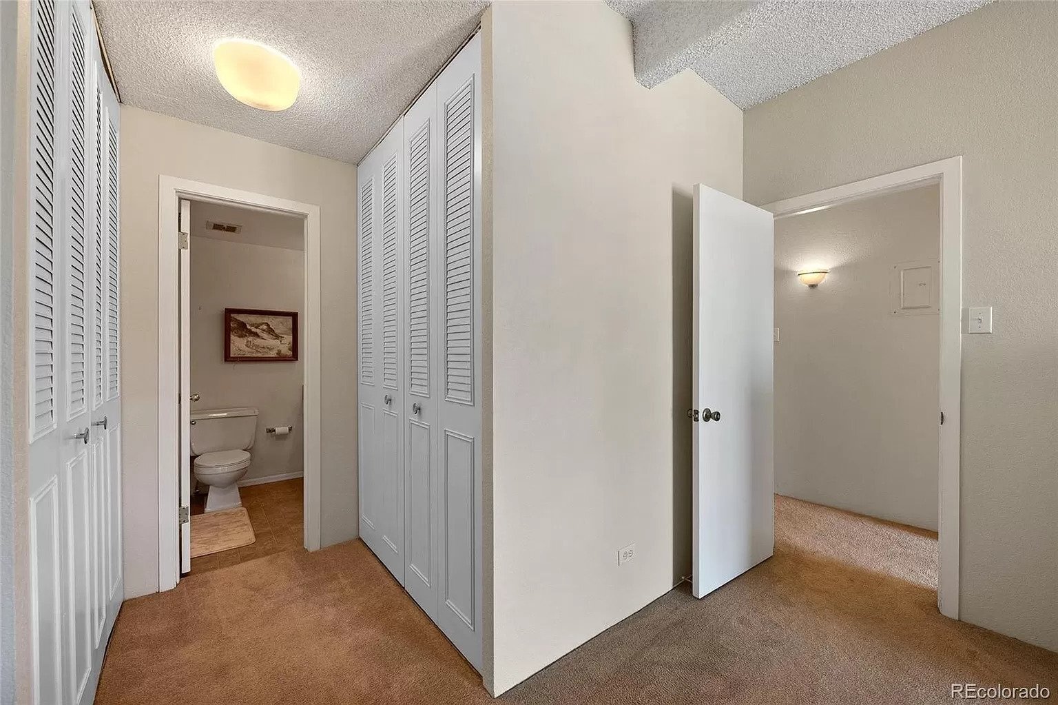 Master Bedroom/Bathroom - 1888 S Jackson St