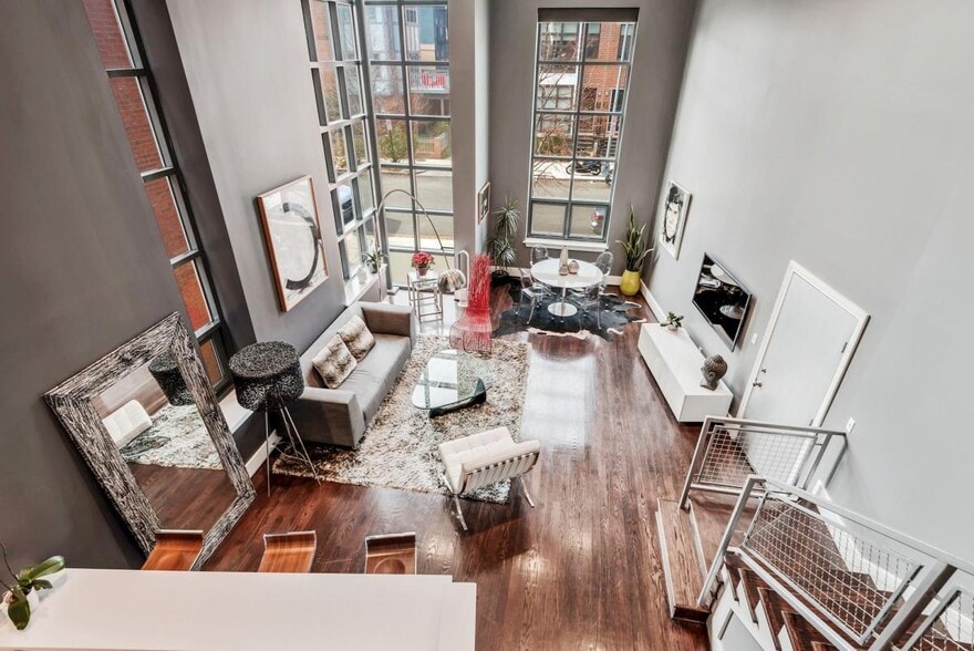 Building Photo - 2109 10th St NW