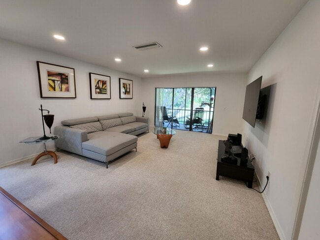 Building Photo - 21506 Juego Cir