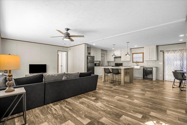 Building Photo - 122 Rambo Dr