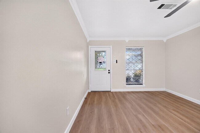 Building Photo - 7315 Marilyn Ln