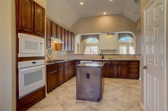 Building Photo - 8803 Falcon View Dr