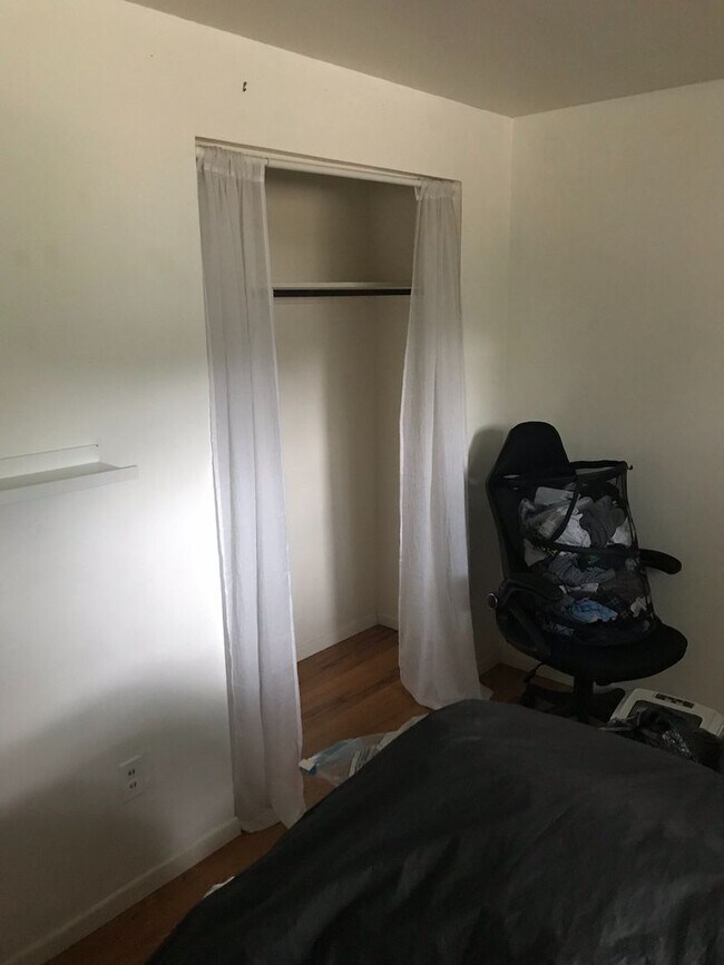 Building Photo - House for August Prelease with Easy Access to CU