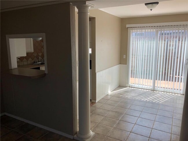 Building Photo - 11319 N May Ave