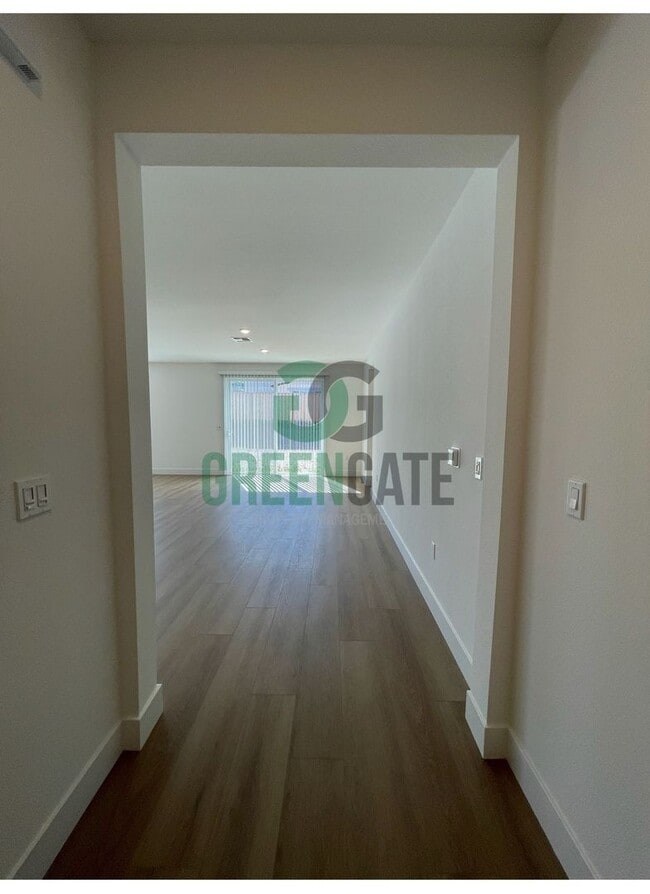 Building Photo - New Build in Tracy Hills!! 4 Bedroom 2.5 Bath AVAILABLE NOW!!