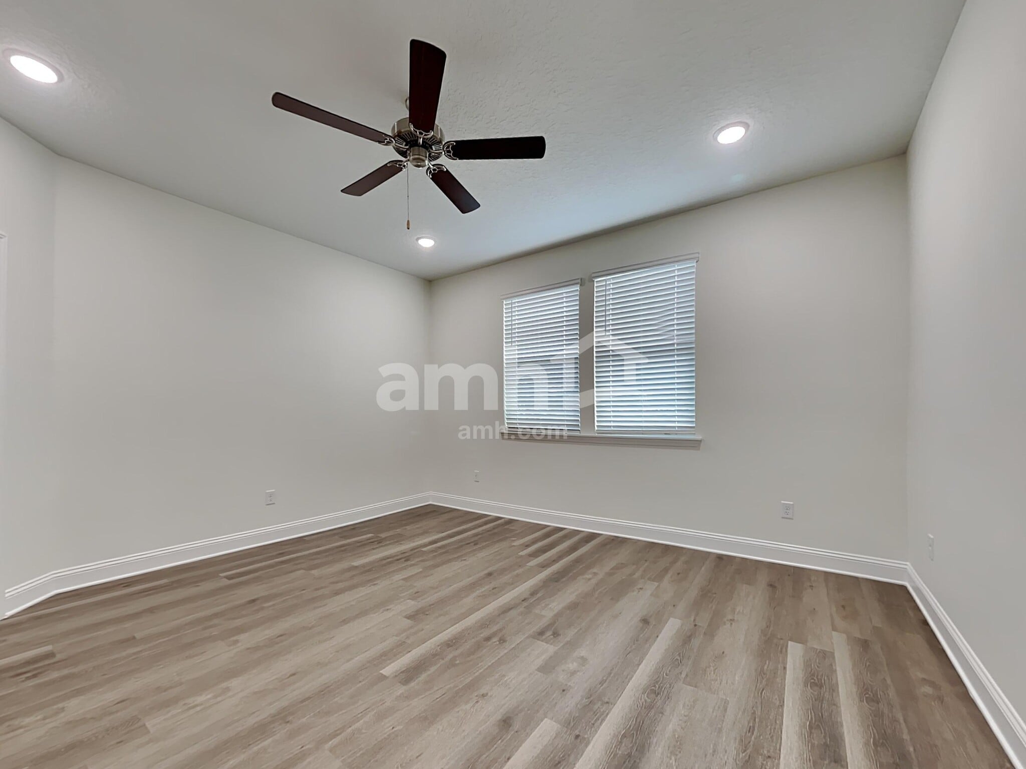 Building Photo - 11596 Bay Hl Cir