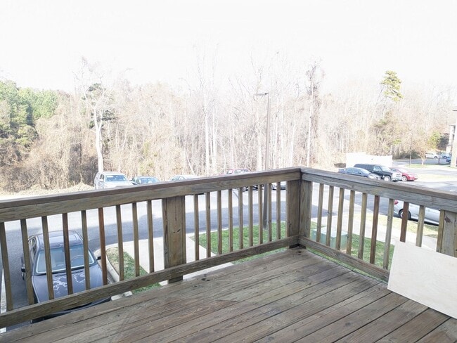 Building Photo - Large 3 Bedroom Townhome in Mooresville