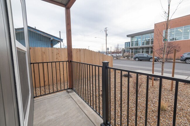 Building Photo - Colorado Apartment Unit 4