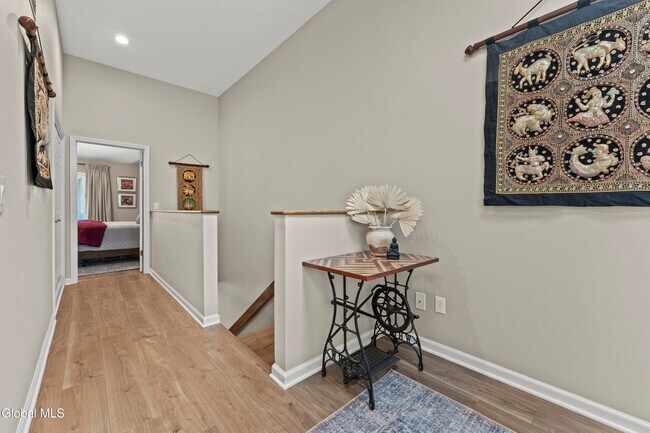 Building Photo - 19 Sarazen St