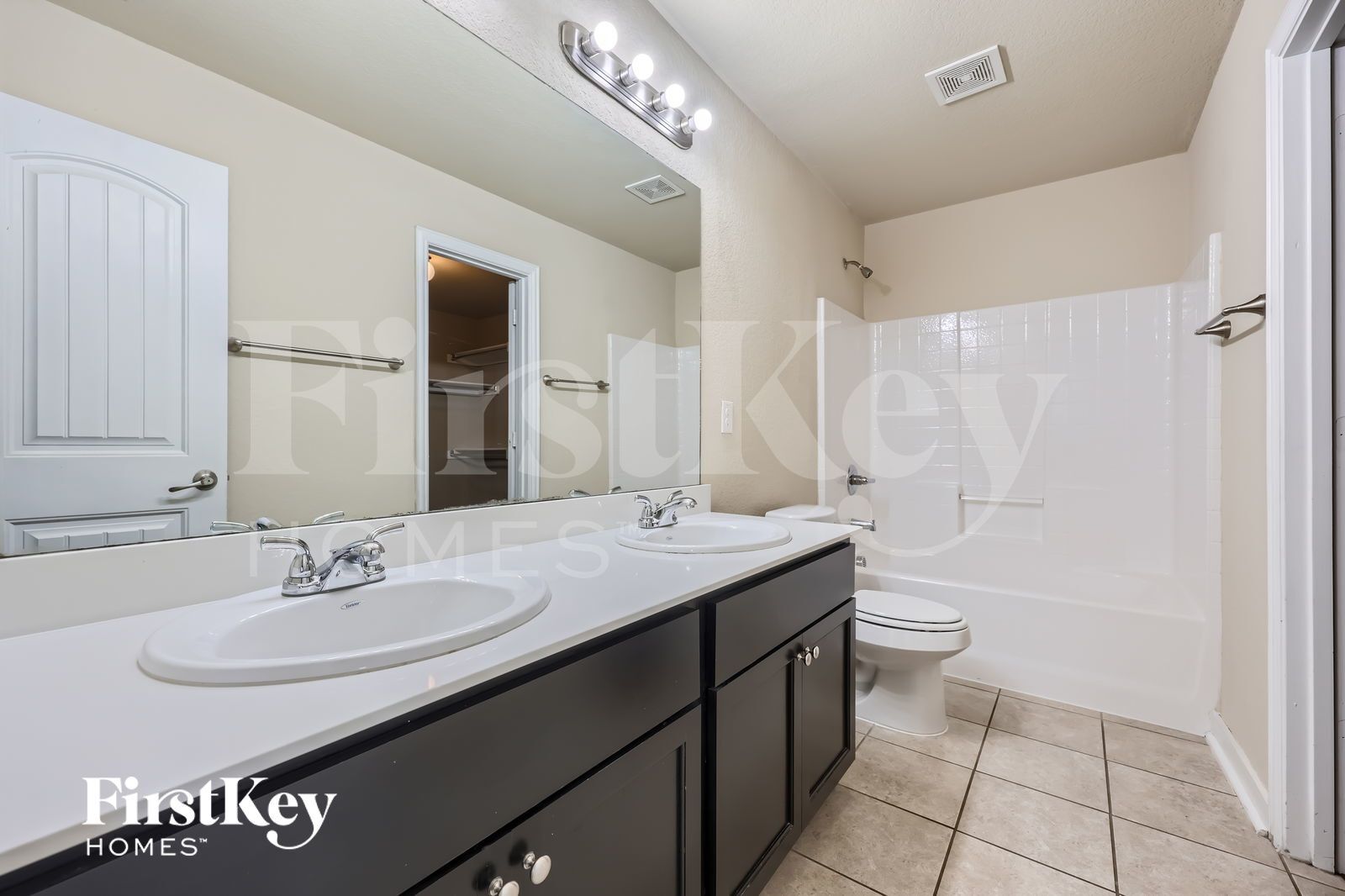 Building Photo - 3613 Cayman Dr