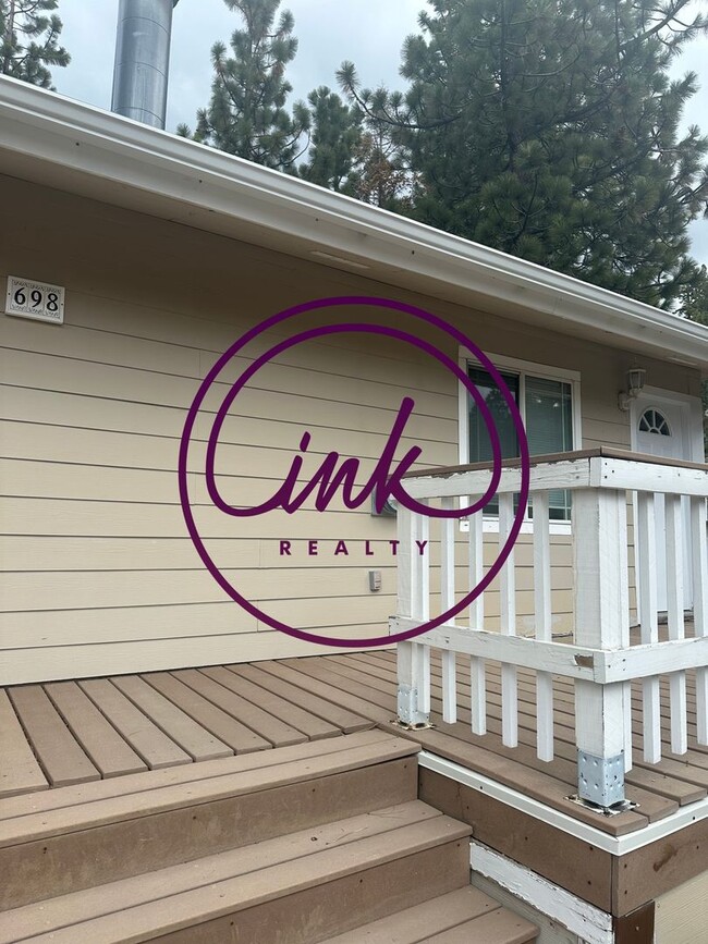 Building Photo - Updated Duplex in Stateline Tahoe