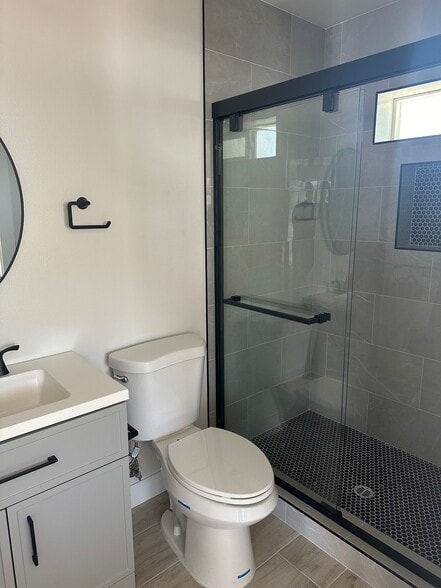 Bathroom - 16730 Septo St