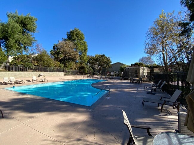 Building Photo - Serenity Abounds in University City!