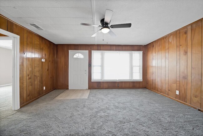 Building Photo - 2309 8th Ave